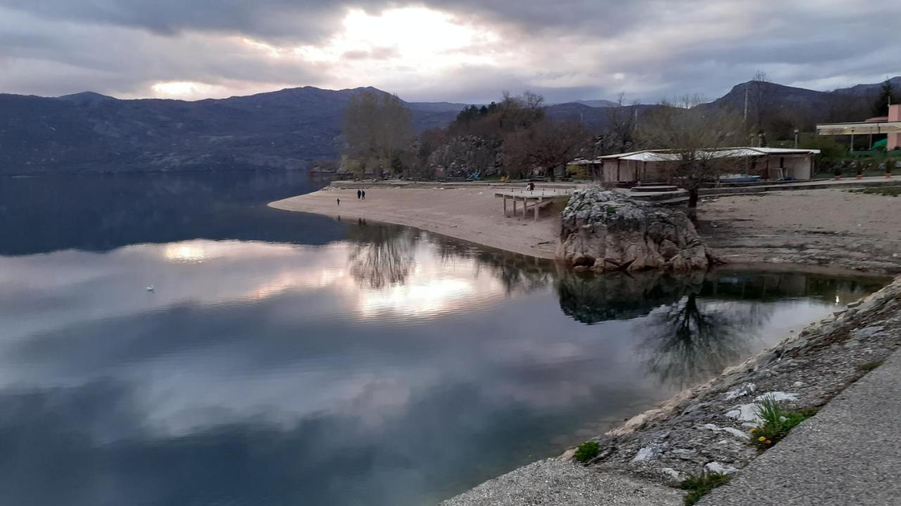 Mark'S Palace Nikšić Buitenkant foto